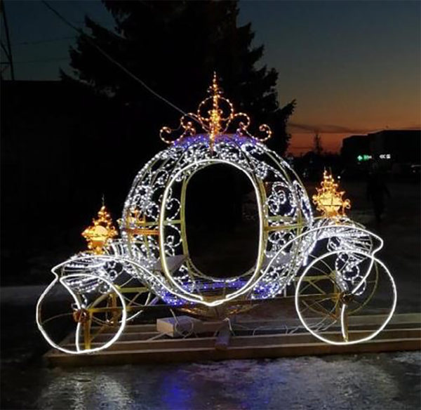 Скульптура с подсветкой «Королевская карета»