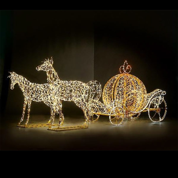 Световая скульптура-композиция «Карета принцессы» и два коня